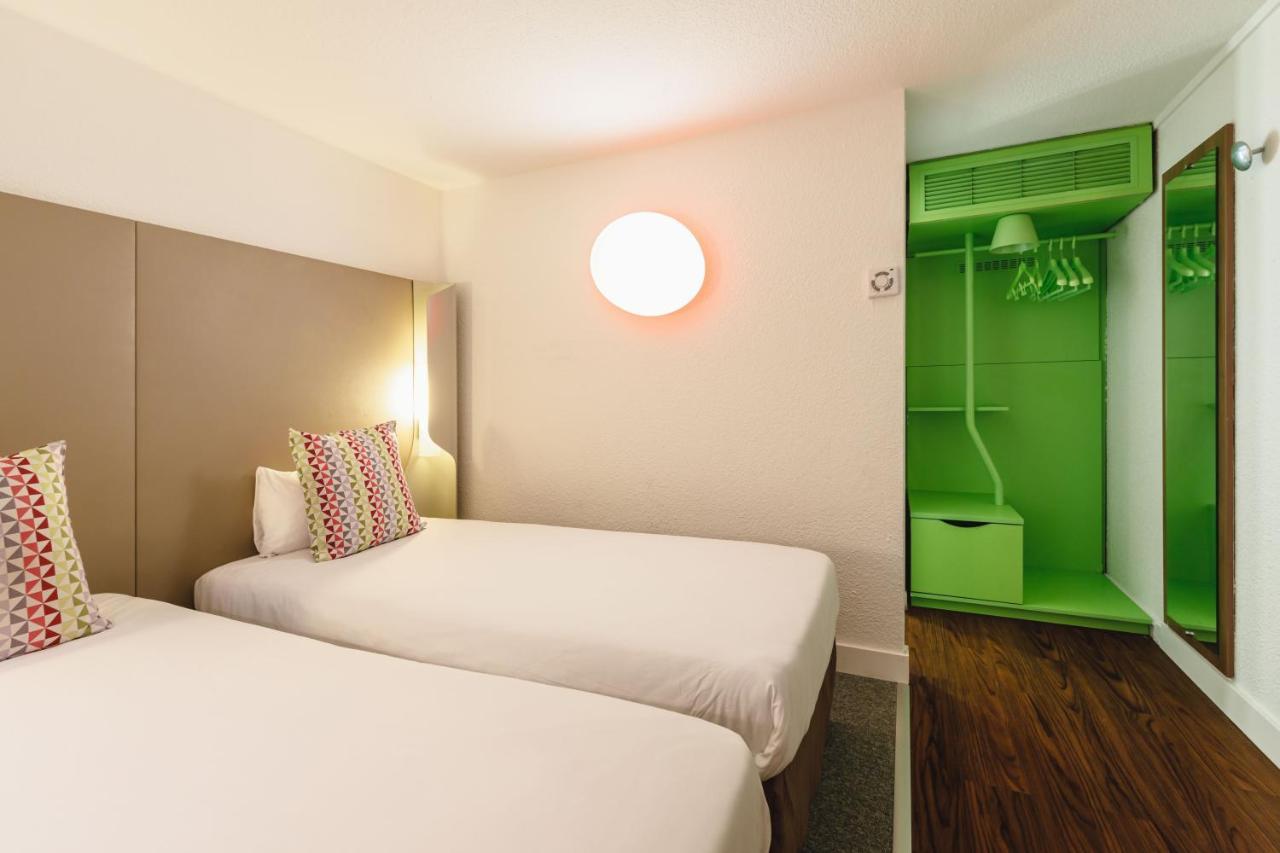 Hotel Campanile Lyon Bron Eurexpo Esterno foto