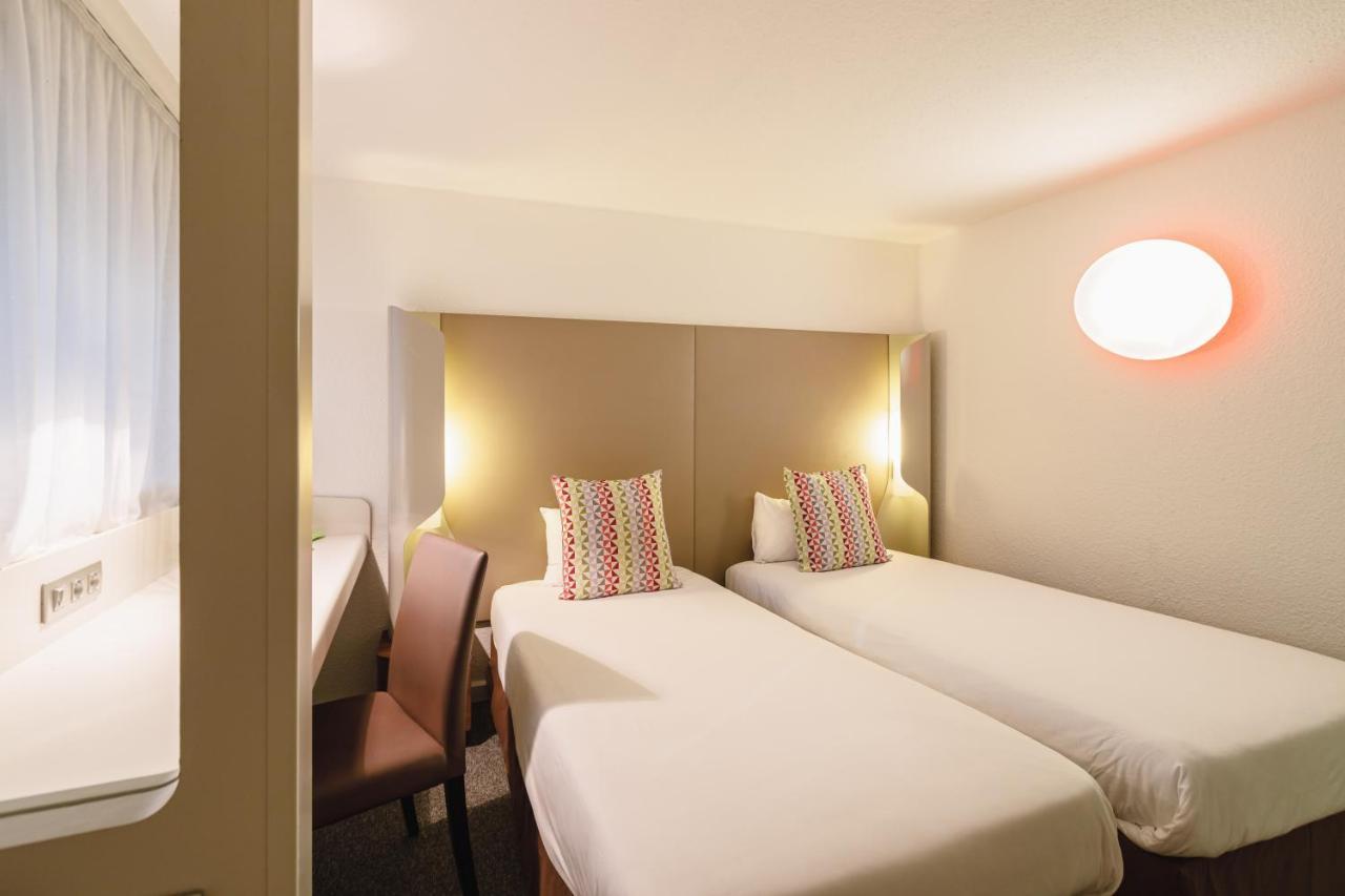 Hotel Campanile Lyon Bron Eurexpo Esterno foto