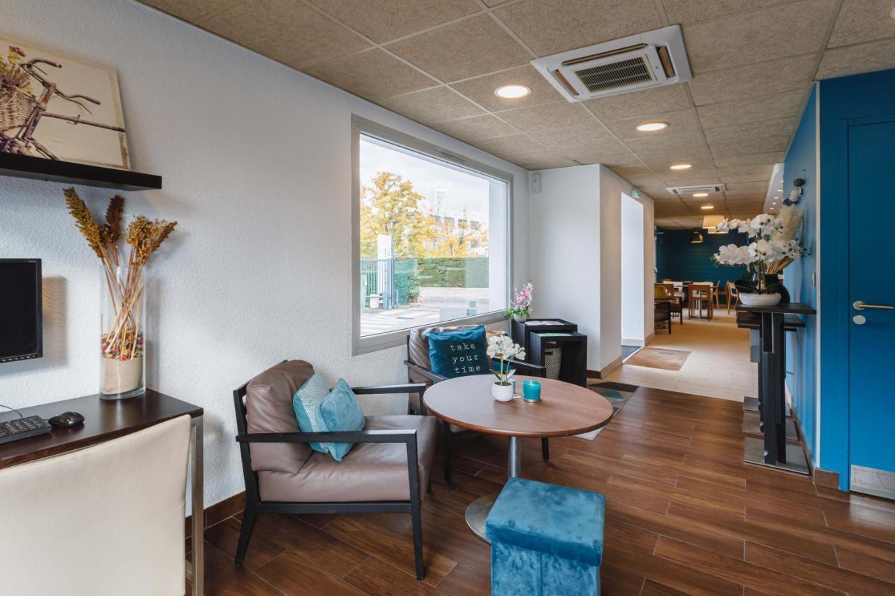 Hotel Campanile Lyon Bron Eurexpo Esterno foto